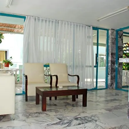 Nur فندق مرمريس